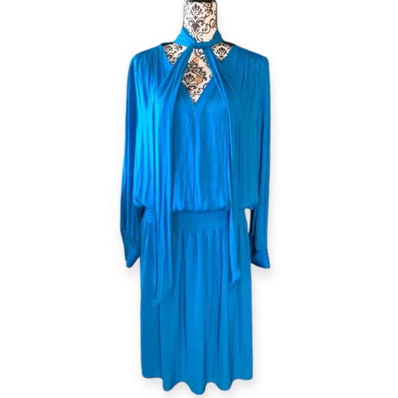 Alfani Dresses & Skirts - ALFANI | NWT Modern Wave Long Sleeve V-Neck Dress